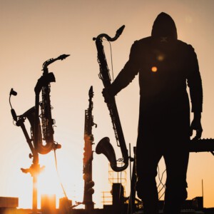 junk-E-cat - Music Talks To Me