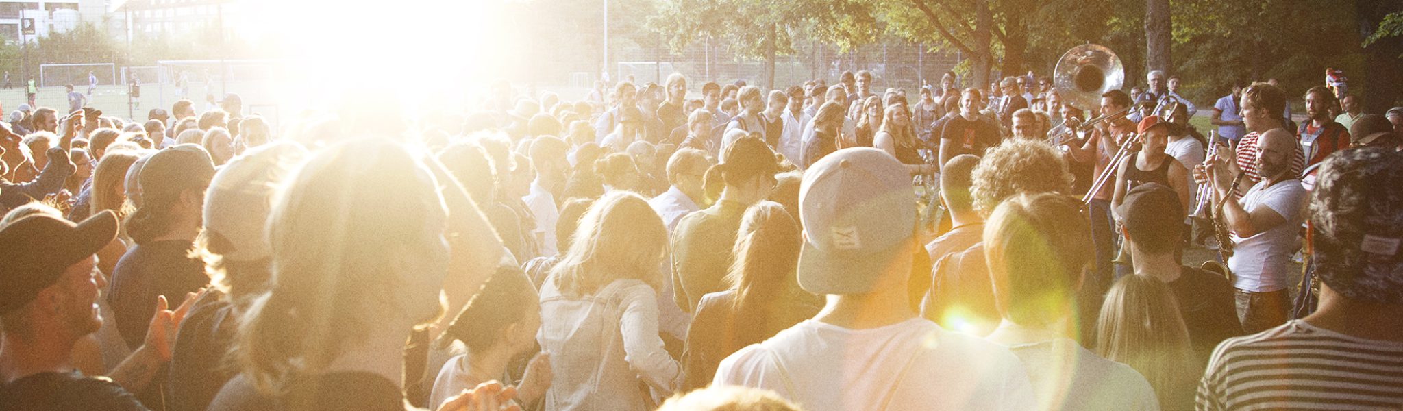 MoopMama GuerillaGig im Schanzenpark HH 2015